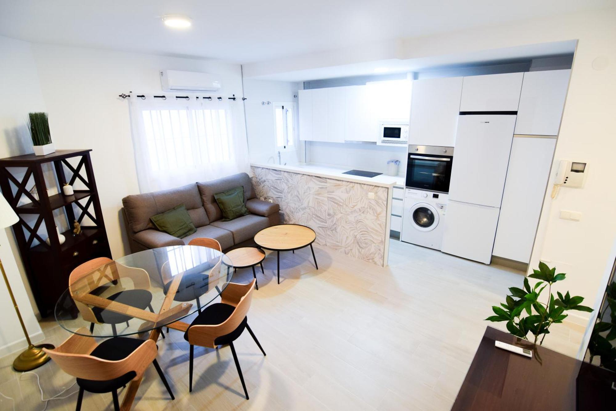 דירות Letmalaga Cobblestone St. מראה חיצוני תמונה